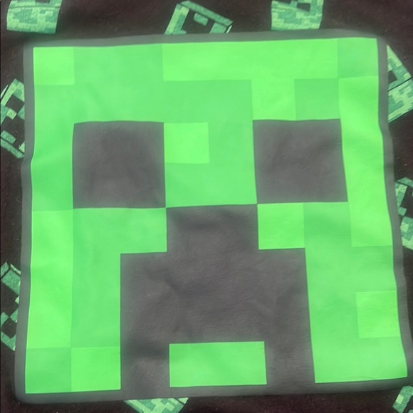 Mojang Studios Minecraft tee 6 - Picture 2 of 5